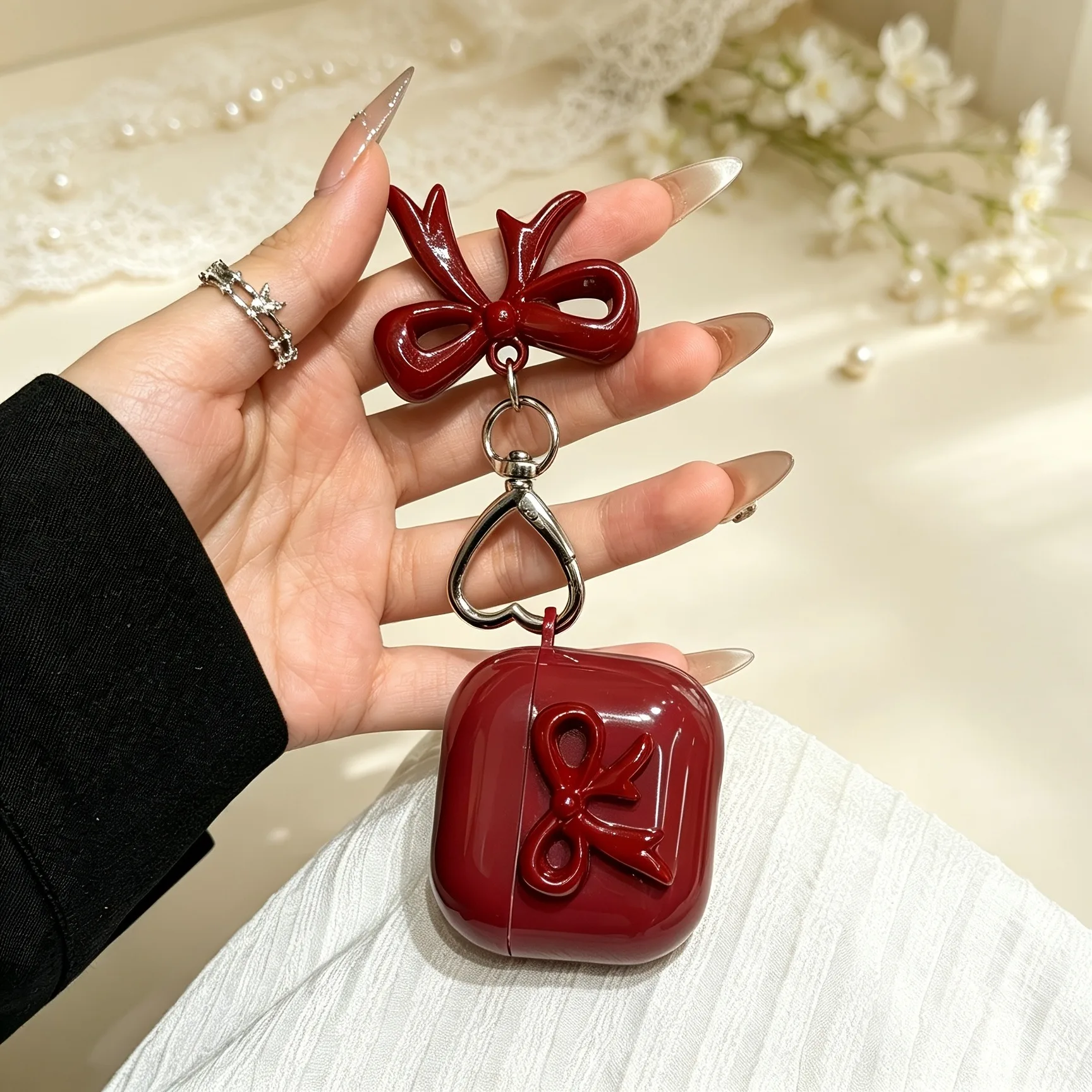 Glossy Wine Red Bow AirPods Protective Case For Apple AirPods 5/4/3 AirPods Pro3/Pro2/Pro Earphone Cover With Bow Pendant Charm