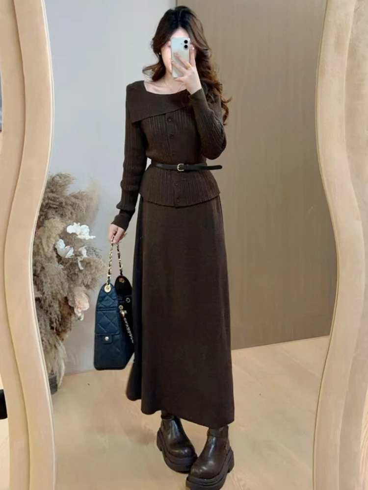 

Elegant Lady Fashion Set Women's Spring 2026 Unique Design Sensation Korean Version Top Half Skirt Two Piece Set