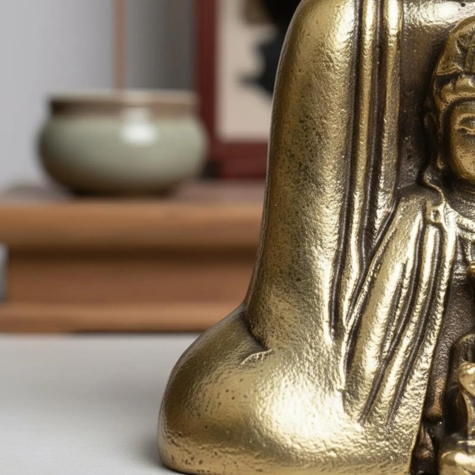Sakyamuni Buddha Figurine Exquisite Craftsmanship Brass Buddha Statue Compact Size Gift Idea for Home, Office