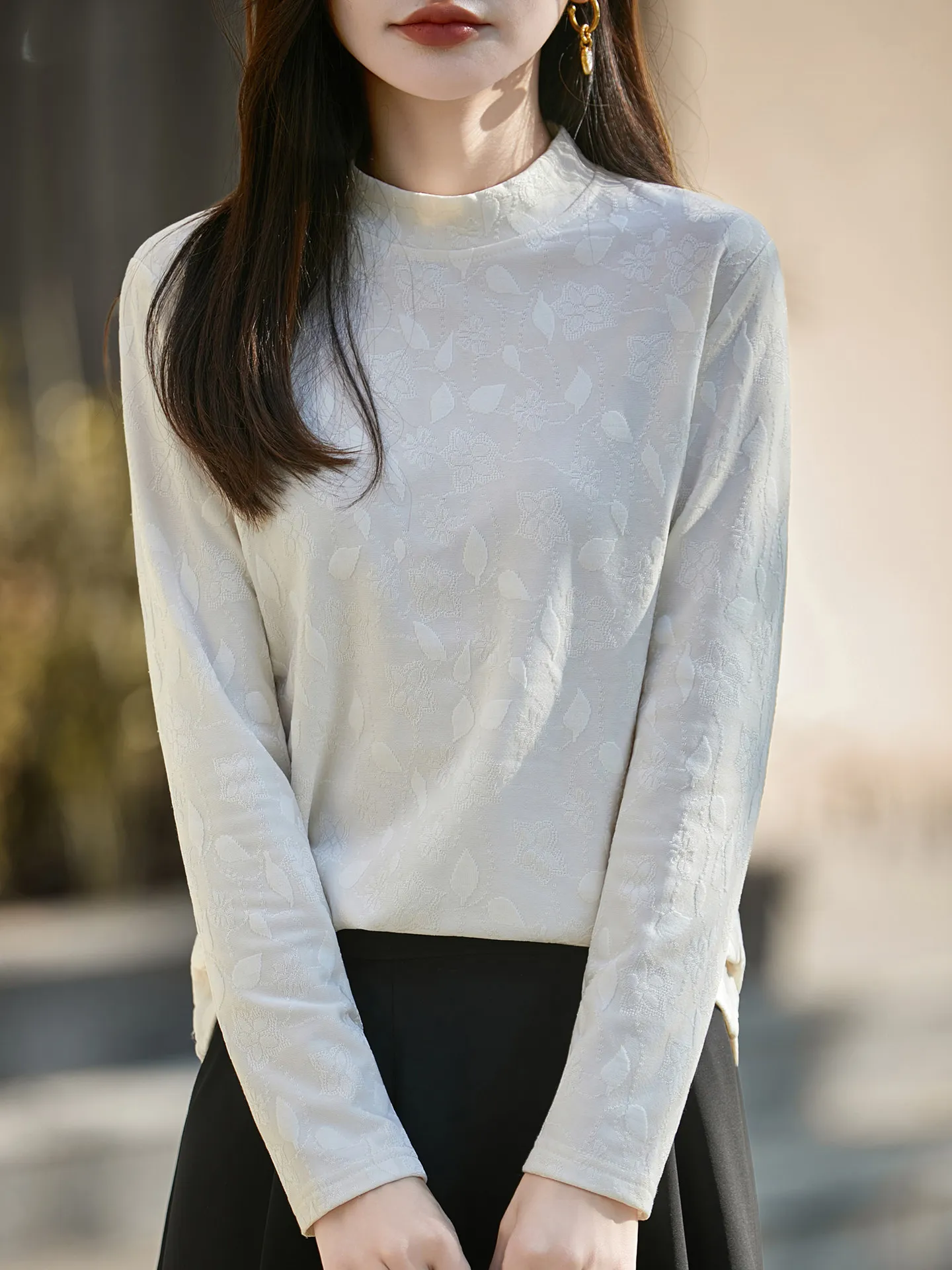 

New Chinese Sle Long Sve Knitted Base irt Women's Skin-friendly f High Collar Floral Embroidery Slimming Faionabl...