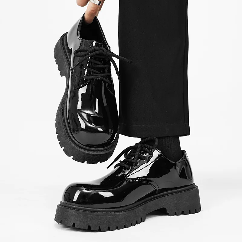 

Мужские кожаные туфли в британском стиле, нескользящие формальные повседневные модельные туфли с большим круглым носком, удобные черные модные туфли на осень-зиму 2025 г.