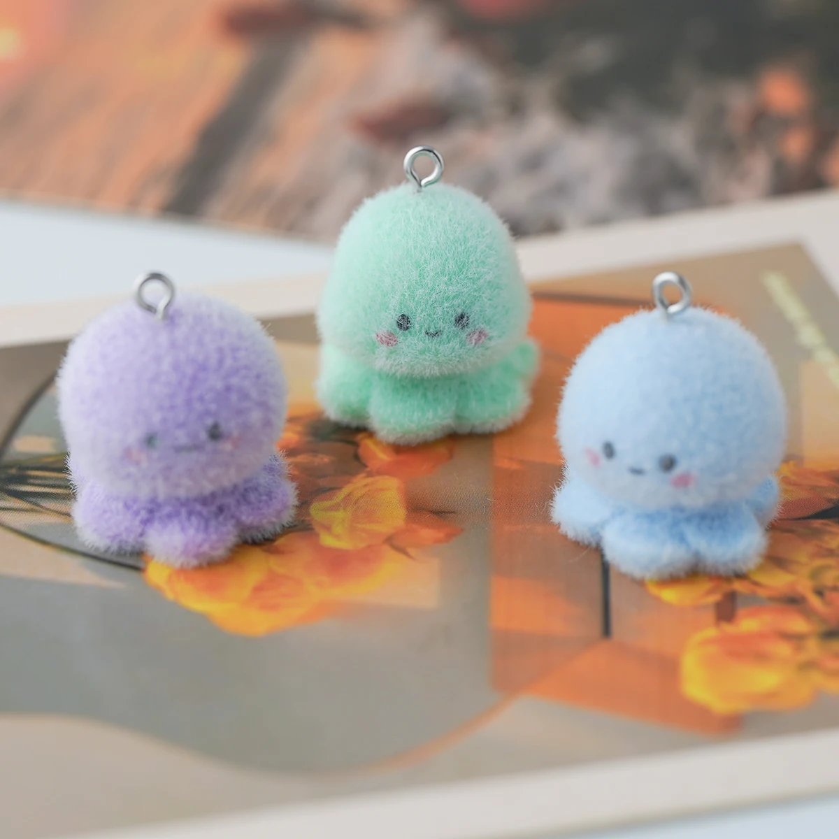 30pcs Cartoon Little octopus Charms mini resin marine animals pendant for diy jewelry Necklace Keychain Accessory making