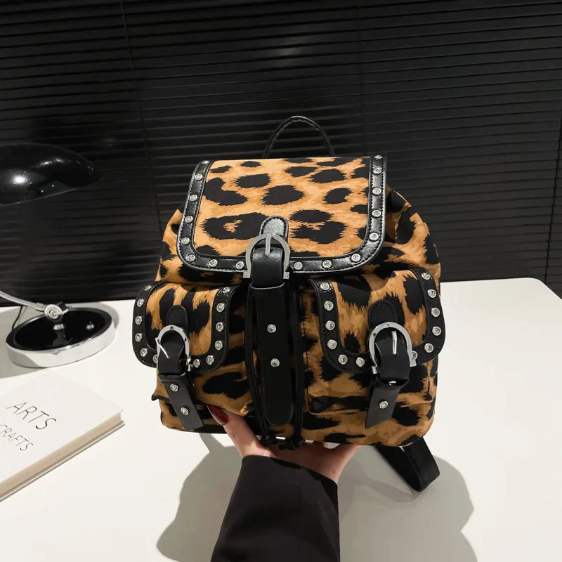 

Newest Style Personality Leopard Print Backpack Trendy Fashion Cool Flip Book Bag Rivet Large Capacity Shoulder Bags Gifts