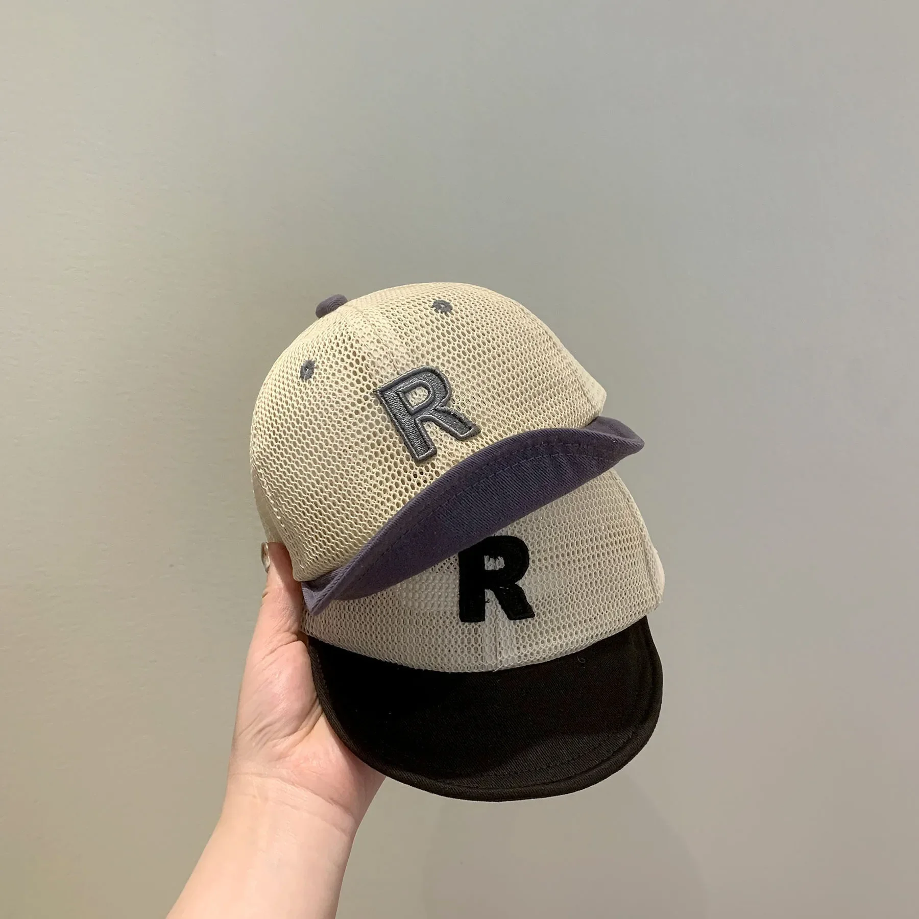 

Korea Baby Baseball Cap Fashion Letter Summer Mesh Breathable Kids Sun Hat Boys Girls Outdoor Sun Hat