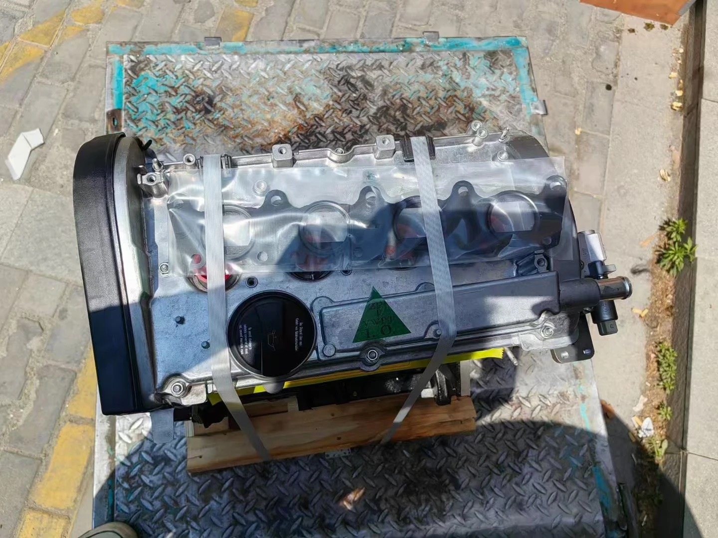 Бензиновый двигатель AMB 1.8T подходит для Audi A4 B6