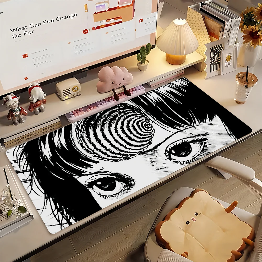 

Manga J-Junji Ito T-Tomie Mouse Pad Non-slip Rubber Gamer Balance Computer Mat Decoracion Deskmat Laptop Office Large
