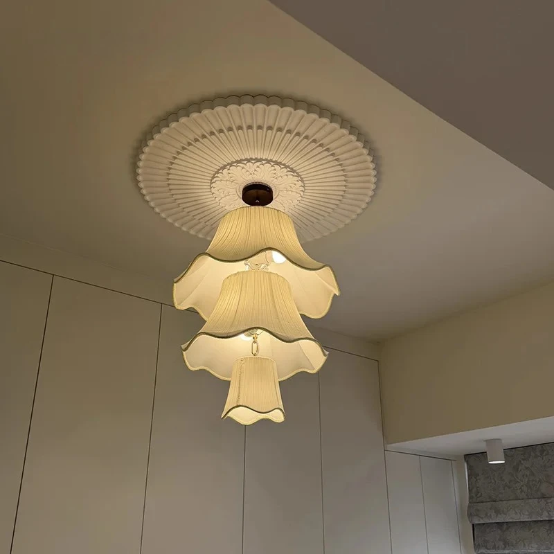 French Retro Multi-layer Fabric Chandelier Designer Art Homestay Reception Room Dining Room Bedroom Decoration Pendant Light