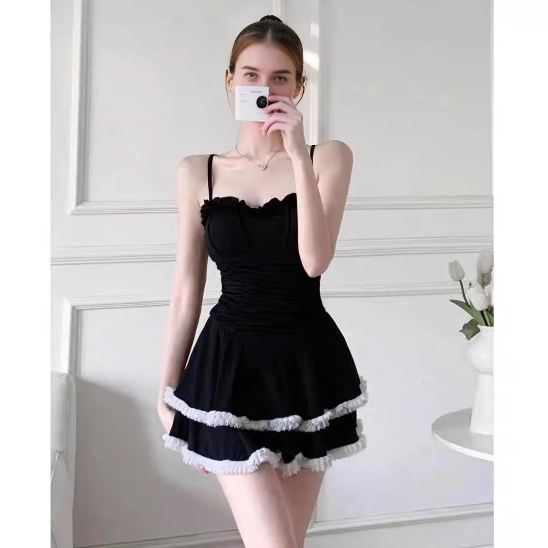 Costume da bagno intero da donna Nuovo stile coreano Ins Pancia conservatrice e sottile vacanza Primavera calda Costume da bagno Abbigliamento da spiaggia Abito da spiaggia