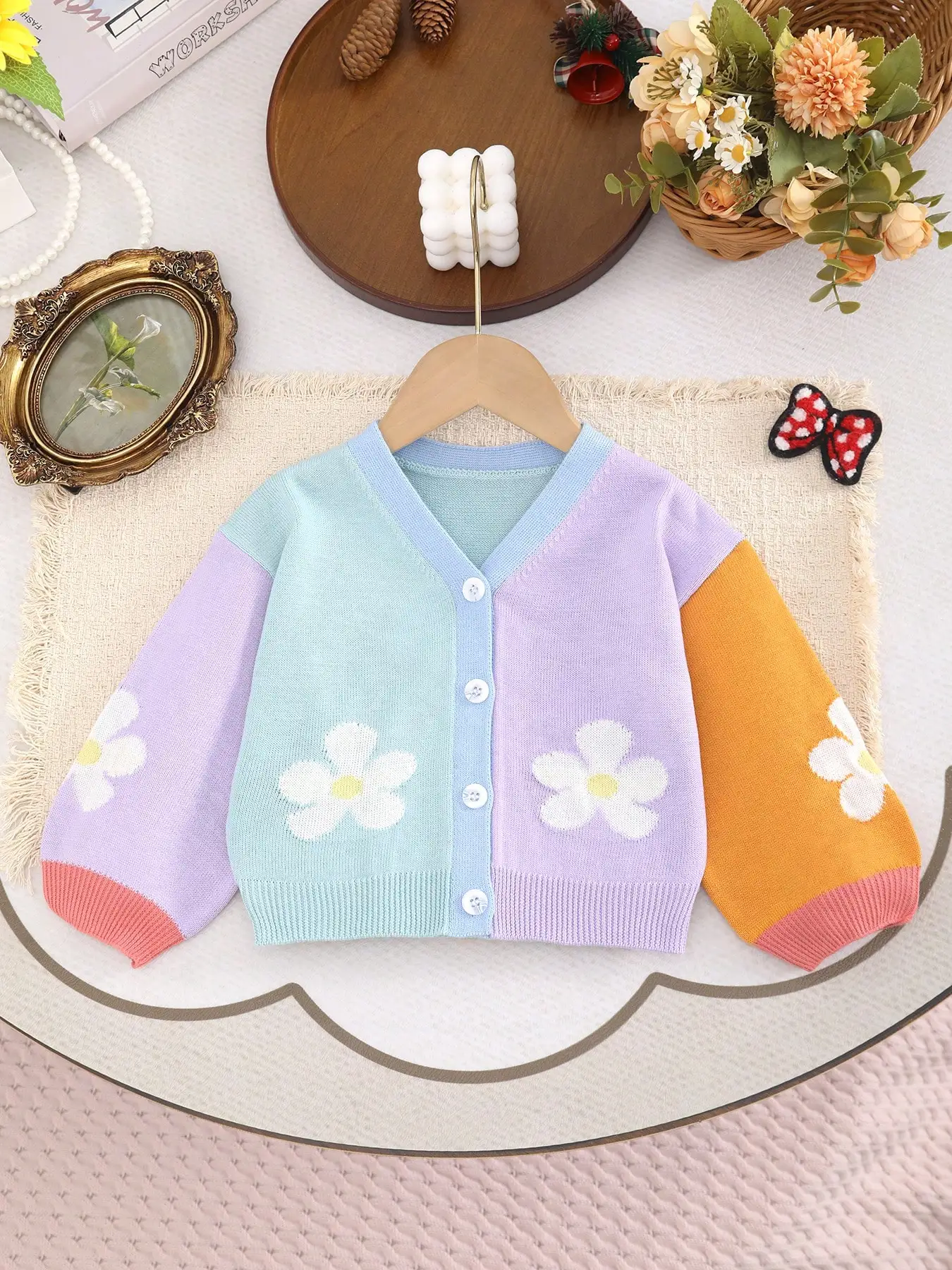 Girls' Color-Blocked Floral Knitted Cardigan Infant V-Neck Long-Sleeve Sweater Coat Baby Spring and Autumn Versatile Outerwear Top.