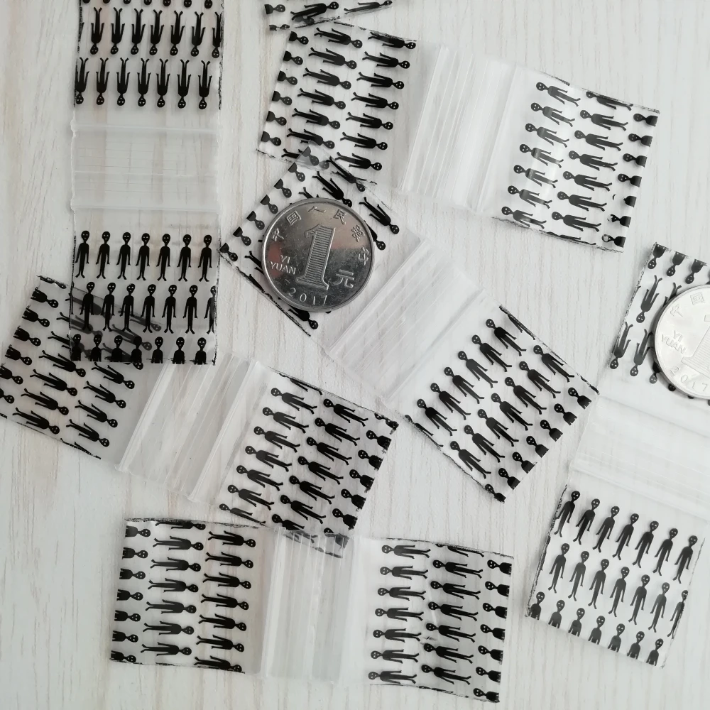 100 Mini Plastic Baggies 125125 Black Alien Design Print Bags 1.25