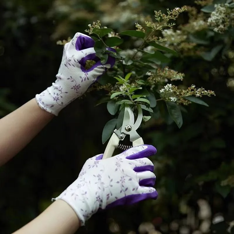 Protective Heavy Duty Rubber Gardening Gloves Waterproof Thorn Proof Puncture Resistant for Succulent Cactus Rose Flower Plantin