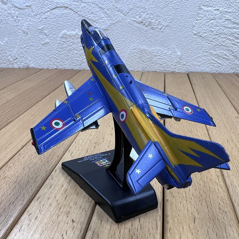 

Die cast G-91Y fighter jet alloy plastic ratio 1:100 model toy gift collection simulation display