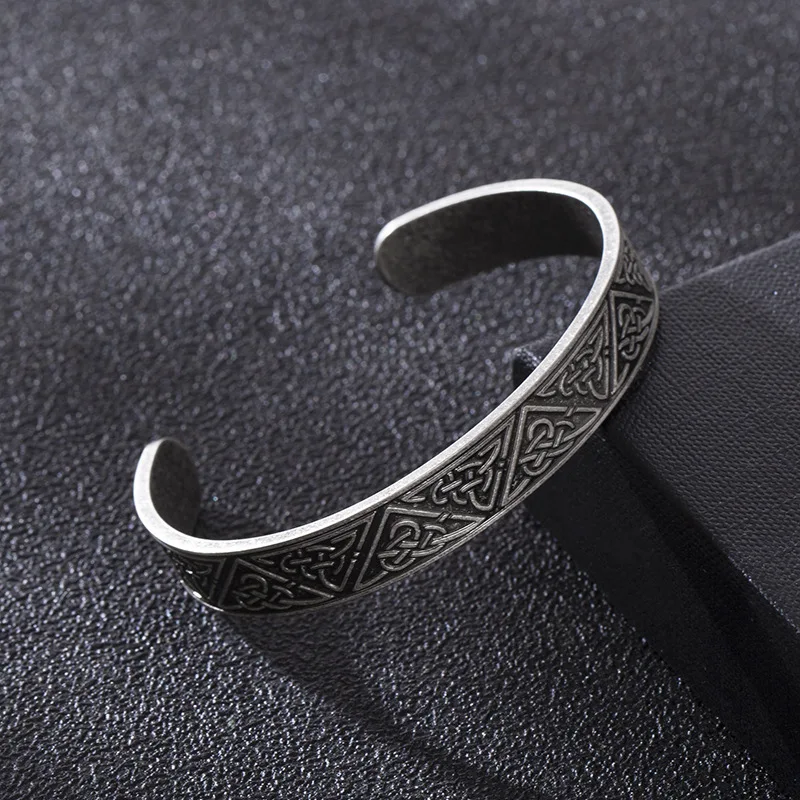 Collar con Colgante de Cubo de Acero Inoxidable Plateado Retro para Hombre, Estilo Punk Rock Vintage, Cadena de 60 cm con Cierre de Langosta, Joyería de Moda, Regalo