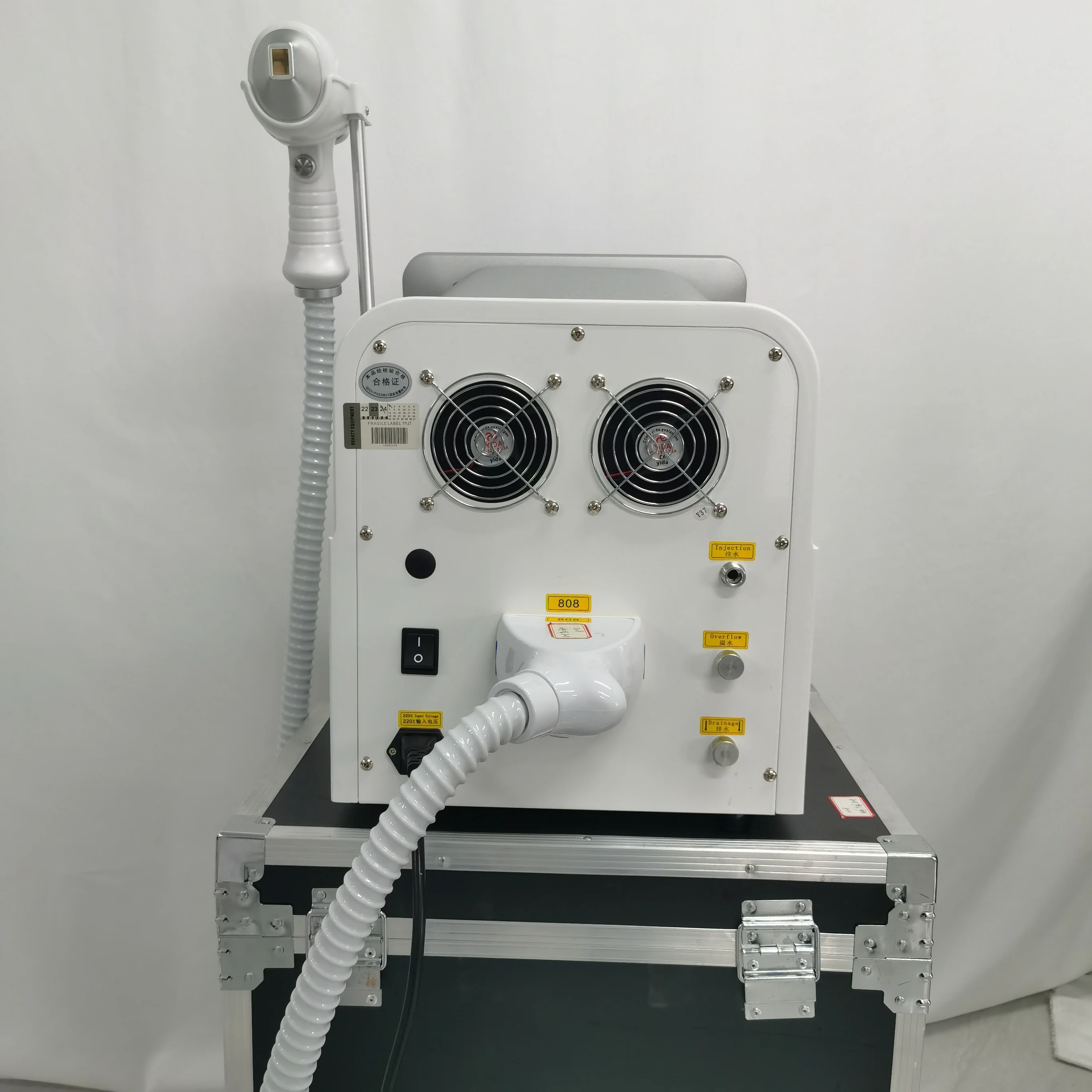 Three-Wavelength 755 808 1064nm Non-invasive Diode Laser Ice Titanium Permanent Painless hair removal Machine Professional