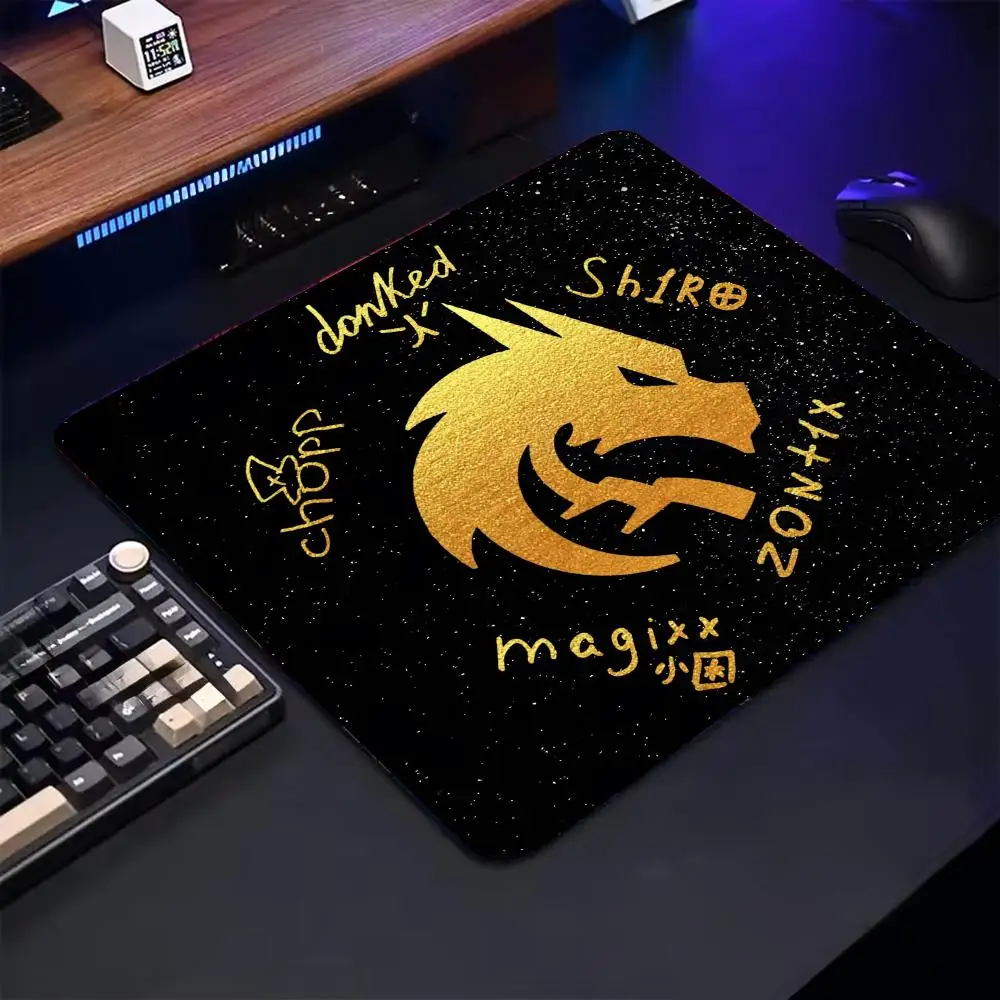 M-CS2 Champion Team… - image