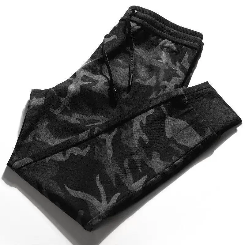 กางเกงขายาวลำลองผู้ชาย ลายพราง ผ้าไหมน้ำแข็ง ระบายอากาศ แห้งเร็ว ทรงหลวม สไตล์สปอร์ต ใส่ทำงาน ใส่เที่ยว สำหรับวัยรุ่น ฤดูใบไม้ผลิ ฤดูร้อน