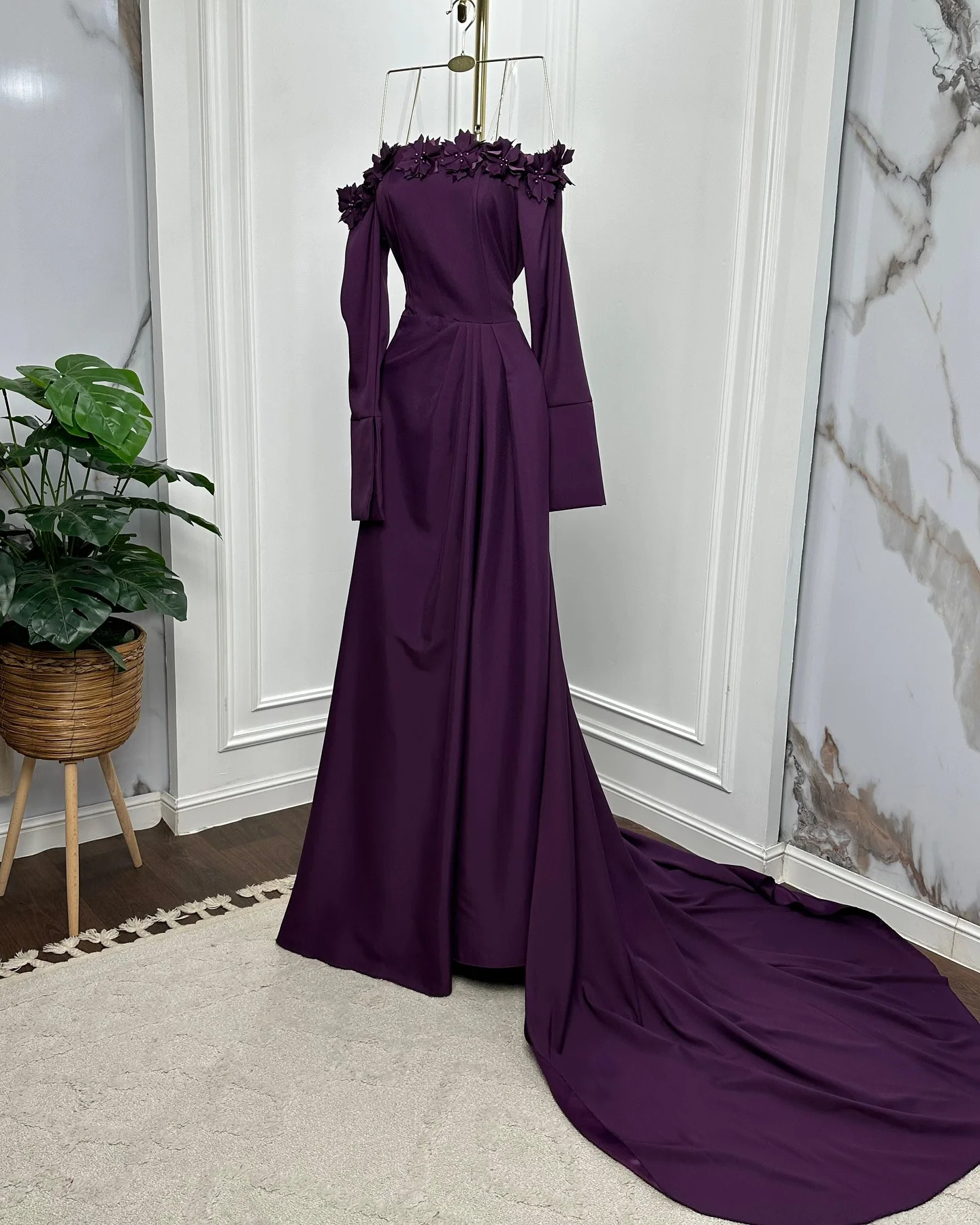 Вечернее платье из джерси с вырезом лодочкой по индивидуальному заказу, с открытыми плечами и длинными рукавами, платья для выпускного вечера с аппликациями и кристаллами, вечерние платья со шлейфом