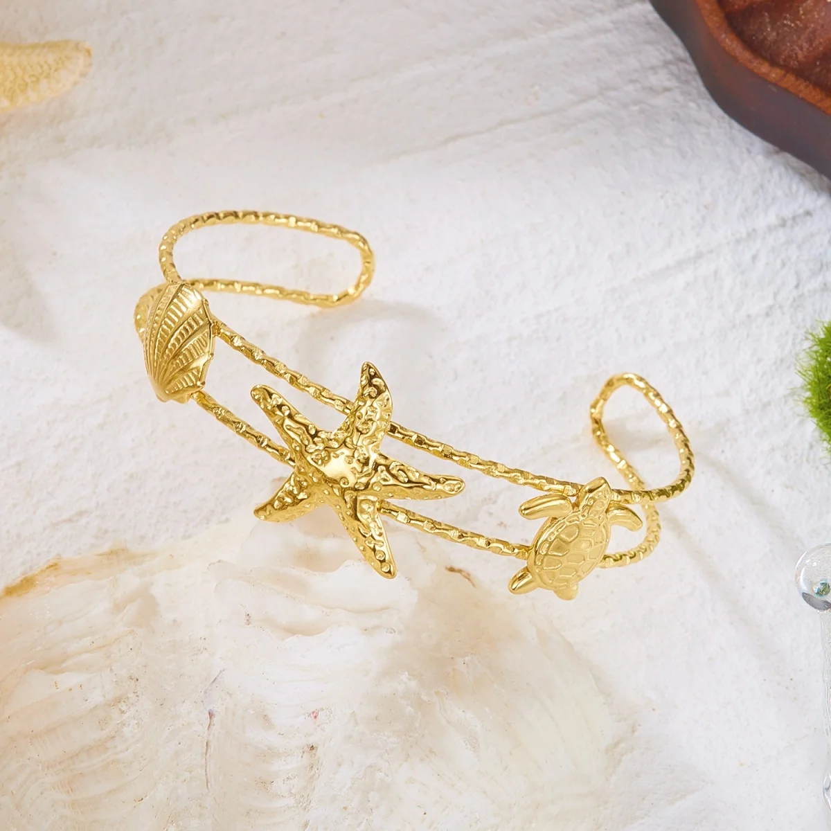 Mehrliniger Armreif aus Edelstahl mit Seestern-, Muschel-, Quallen-, Seepferdchen-, Sonnen- und Schildkrötenmotiven für Damen und Herren, Sommer-Schmuck. – Detail 35