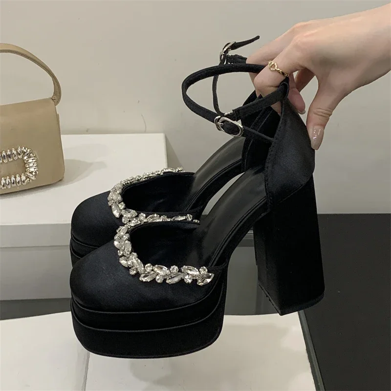 

Women Shoes Fashion CRYSTAL Diamonds Round Toe Buckle High Heels New Platform Chunky Heels Banquet Ladies Shoes Zapatos De Mujer