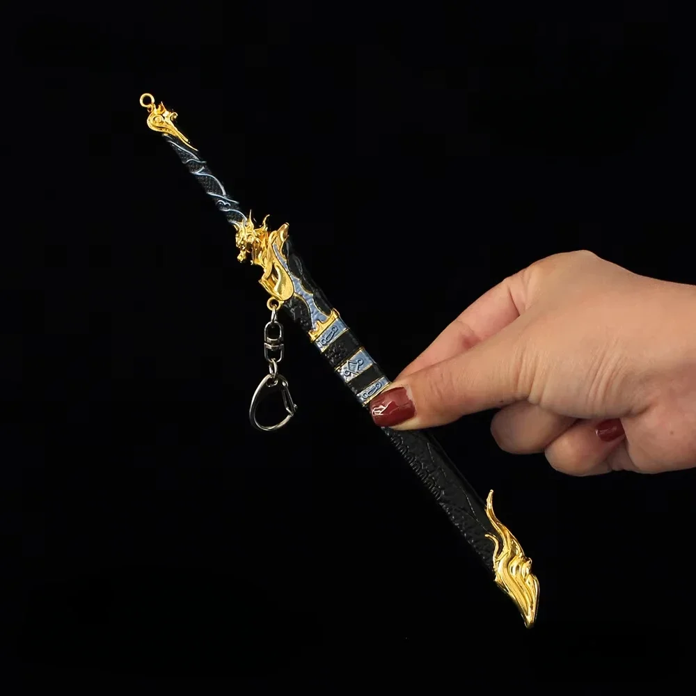 22 cm Naraka: Periferiche di gioco Bladepoint Coltello antico in oro nero Zhang Qiling Spada con fodero Portachiavi Ornamenti in lega Modello