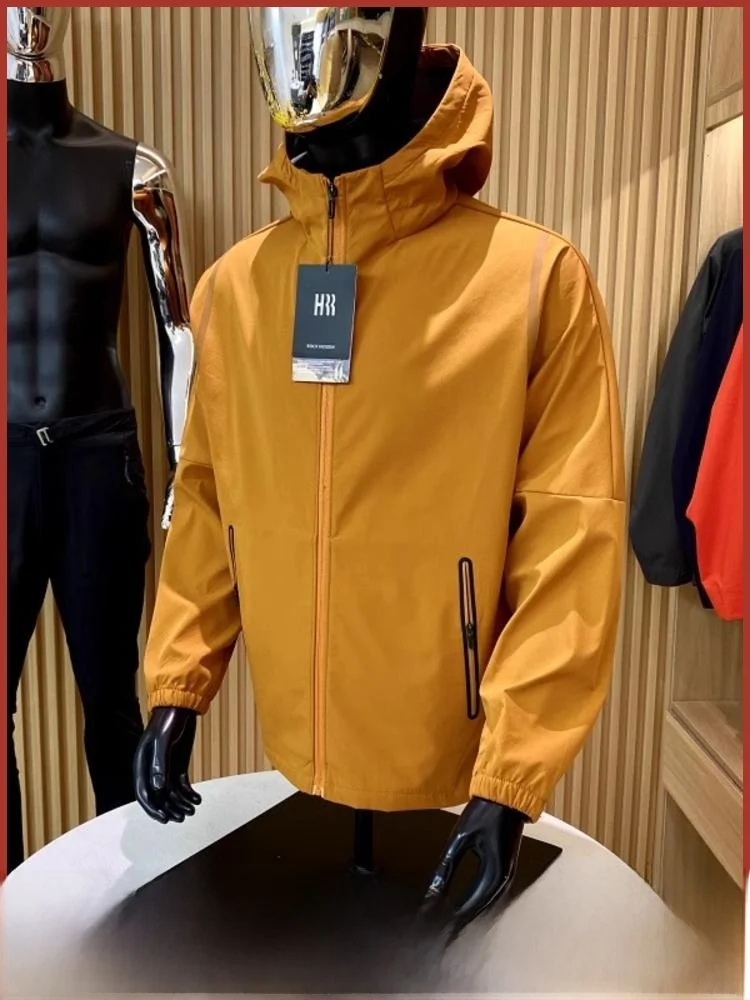 

Высококачественная уличная мужская водонепроницаемая дышащая мягкая спортивная куртка на фей-подкладке, кремовая тренировочная модная осенне-зимняя...