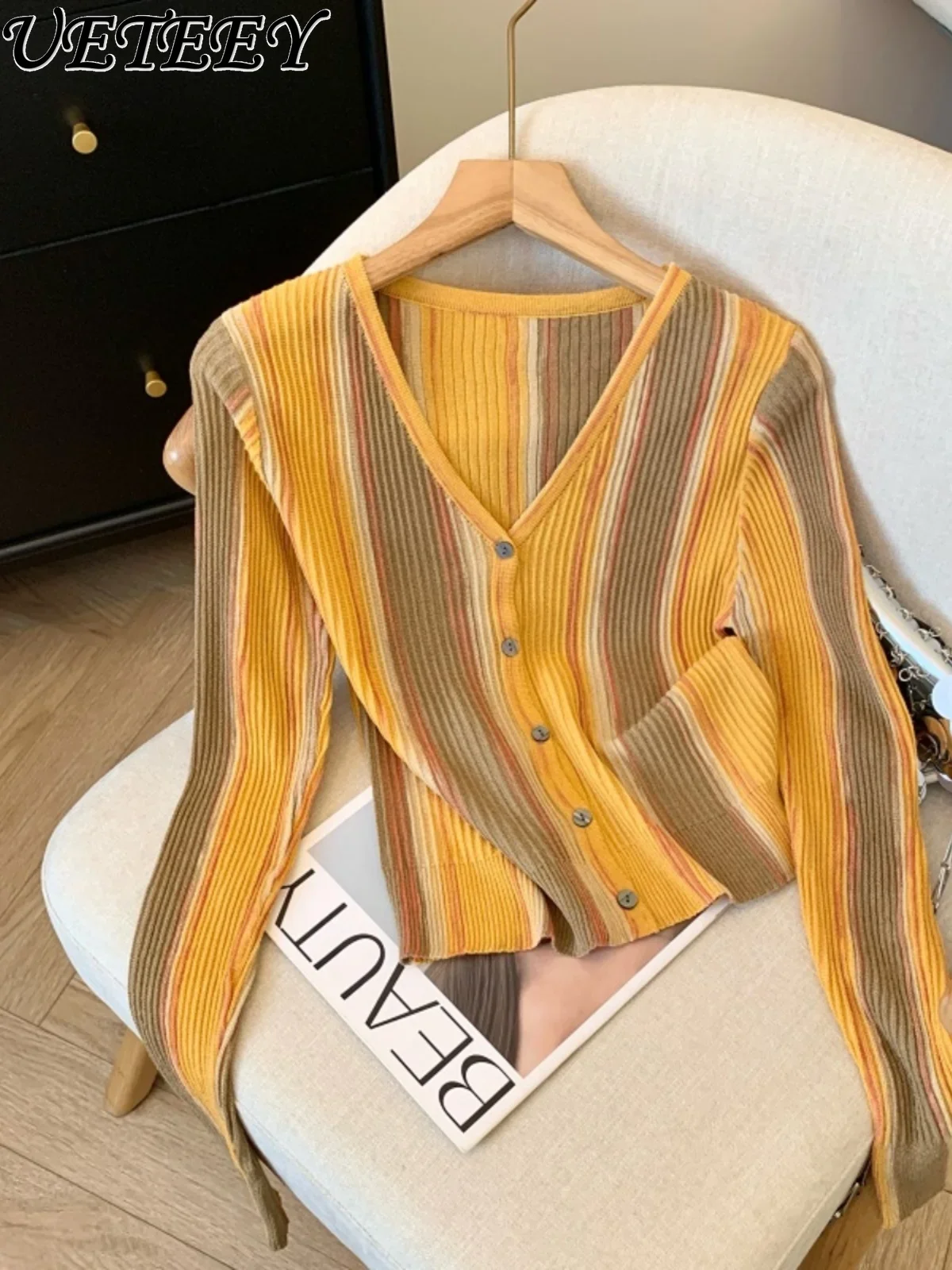 

Sweet V-neck Contrasting Striped Knitted Cardigan Women's Spring Autumn Outer Wear Temperament Retro Long Sleeve Sweater