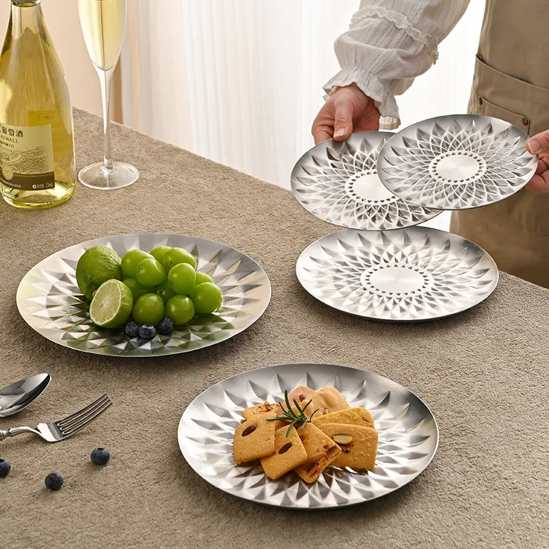 

YJQ diamond pattern stainless steel disc retro decorative shallow plate household snack bread plate fruit plate