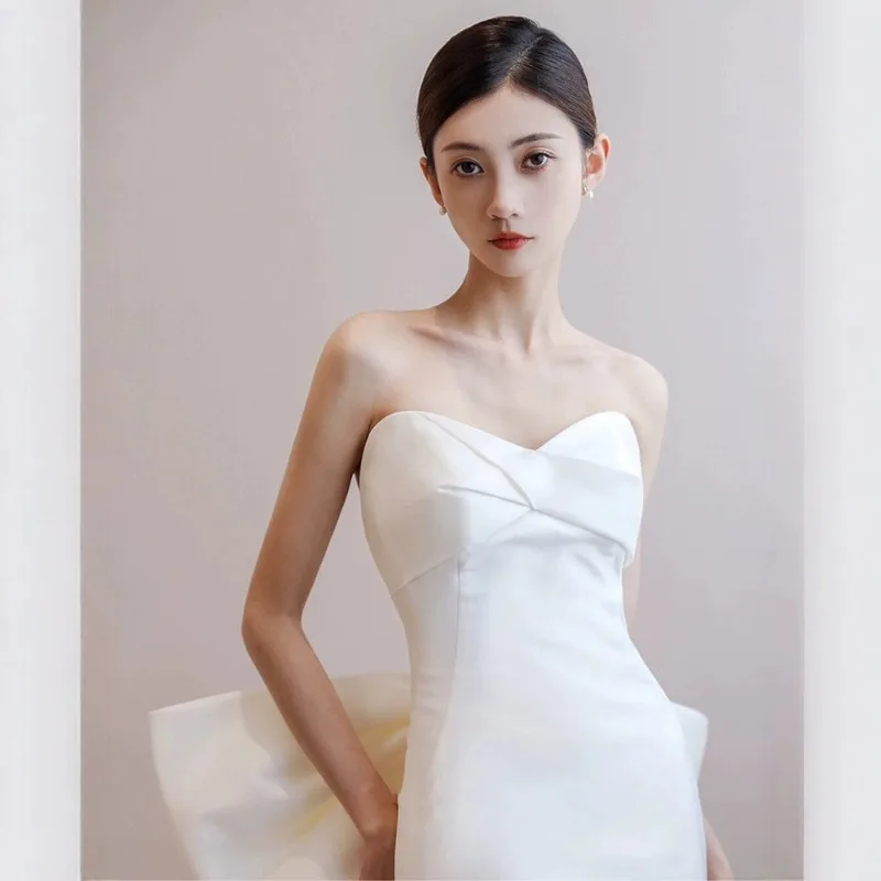 Robes de mariée sirène coréennes simples, dos nu, avec traîne de balayage, avec nœud, robes de bal de mariage pour femmes, personnalisées