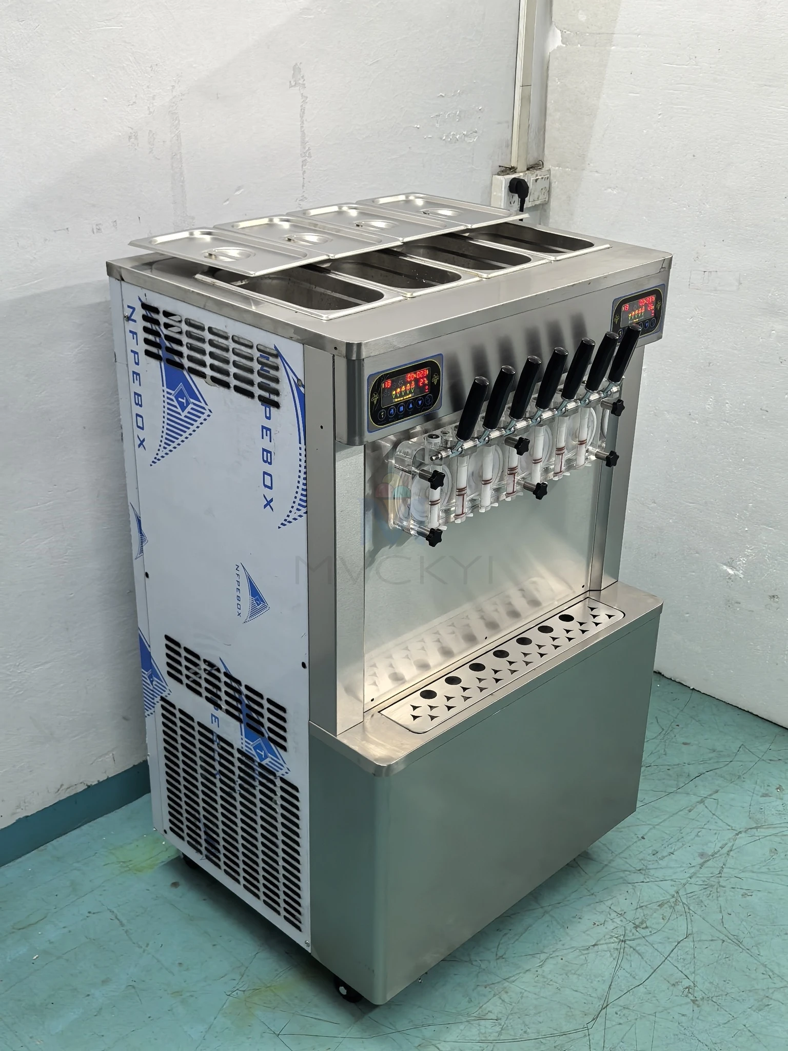 New Commercial Soft Ice Cream Machine 4+3 mixed Serve Yogurt Maker 7 Flavors Ice Cream Maker