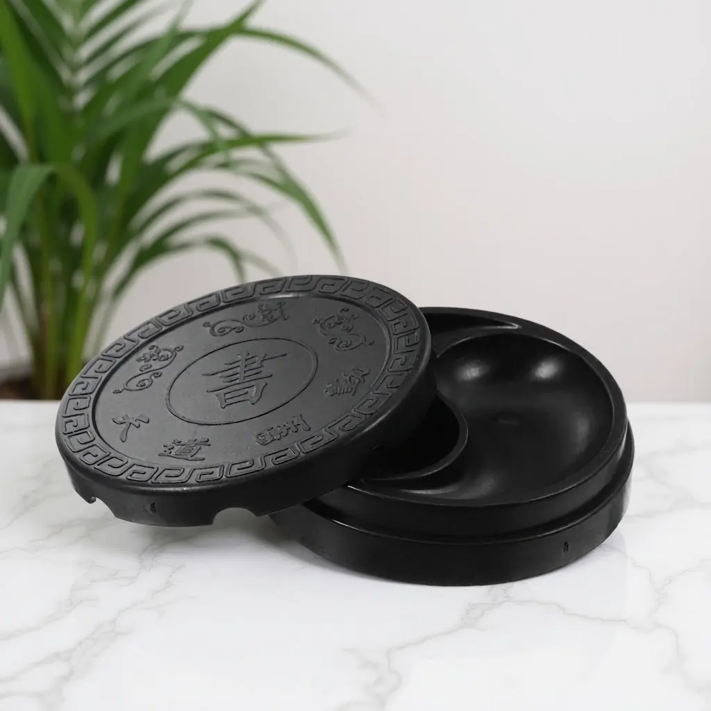 

Круглая пластиковая тушечница в стиле Тай-цзи для каллиграфии, простая в использовании, с гладкой внутренней поверхностью, идеальный подарок для любителей каллиграфии.