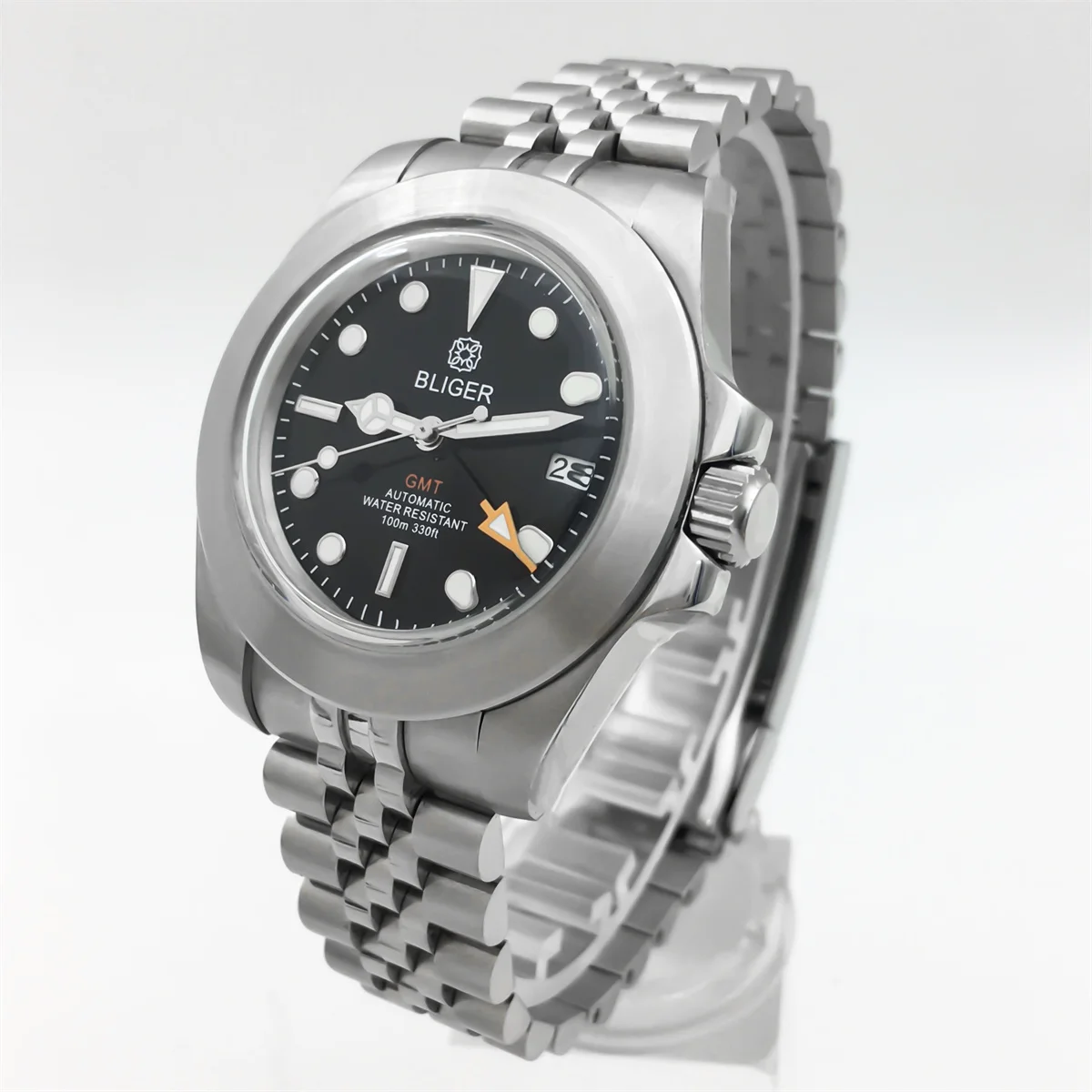 40 mm NH34A Herrenuhr, gebürstetes Edelstahlgehäuse, AR-Kuppelglas, schwarzes Zifferblatt, orange-rotes GMT-grünes, leuchtendes Edelstahlarmband