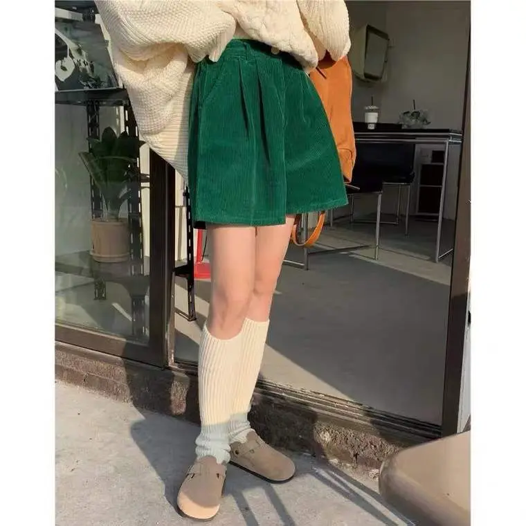 New Autumn Winter High Waist Slimming Hong Kong Style Corduroy Loose Wide Leg Short Pants for Short Women Casual Trousers