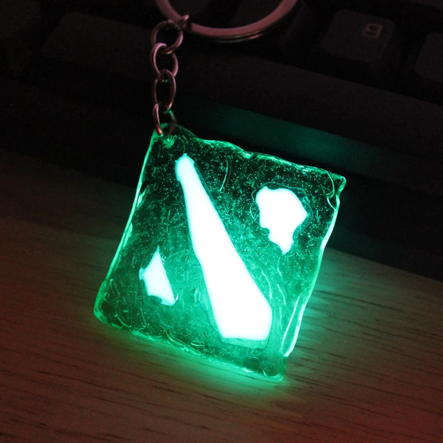 Dota 2 Keychain glowing Pendant glow in the dark car Dota2 Classical Logo key chain Bag pendant