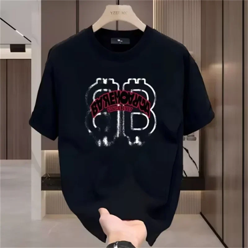 2026 الصيف تي شيرت للرجال والنساء جديد قصير الأكمام العصرية فضفاضة الإنجليزية رسالة مطبوعة قميص أسود الرجال الجولة الرقبة القمم