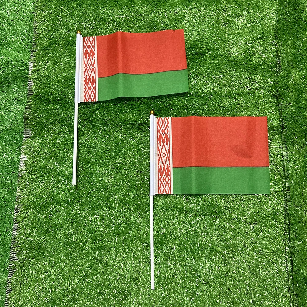 SKY FLAG Belarus Hand Flag 10/20/50pcs 21*14cm Belarus Hand Waving Flags With Plastic Pole For Sports Activity Home Decor