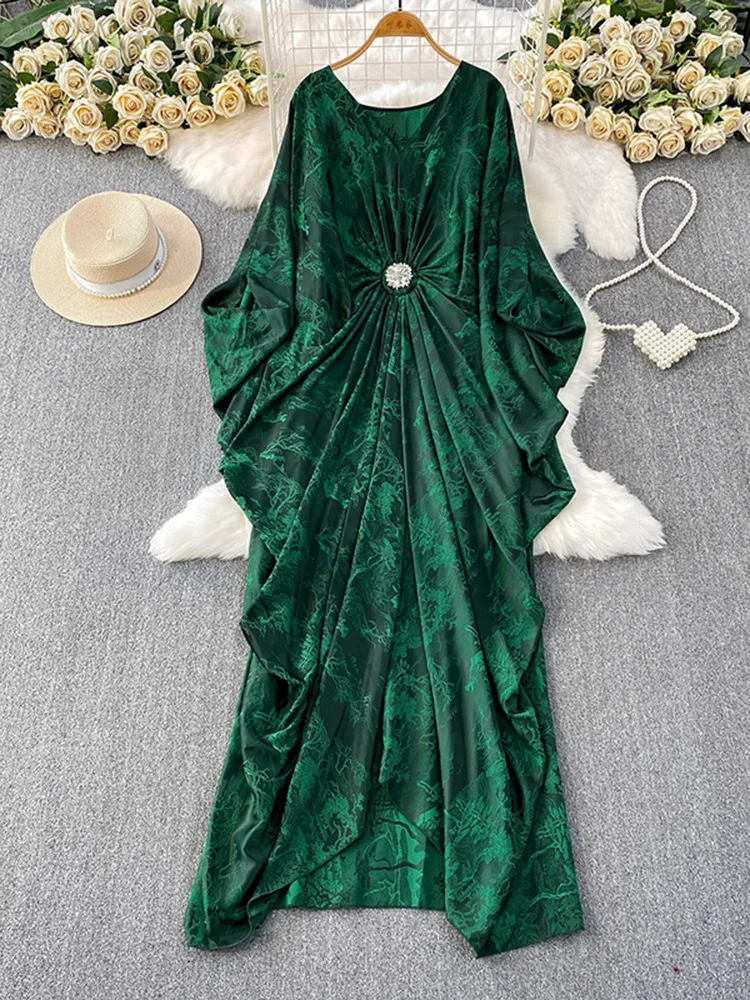 Frühling Herbst Ethnischer Stil Retro Bedrucktes Fledermausärmel-Kleid für Damen Neue Modische Lose Unregelmäßige Elegante Lange Kleider C455