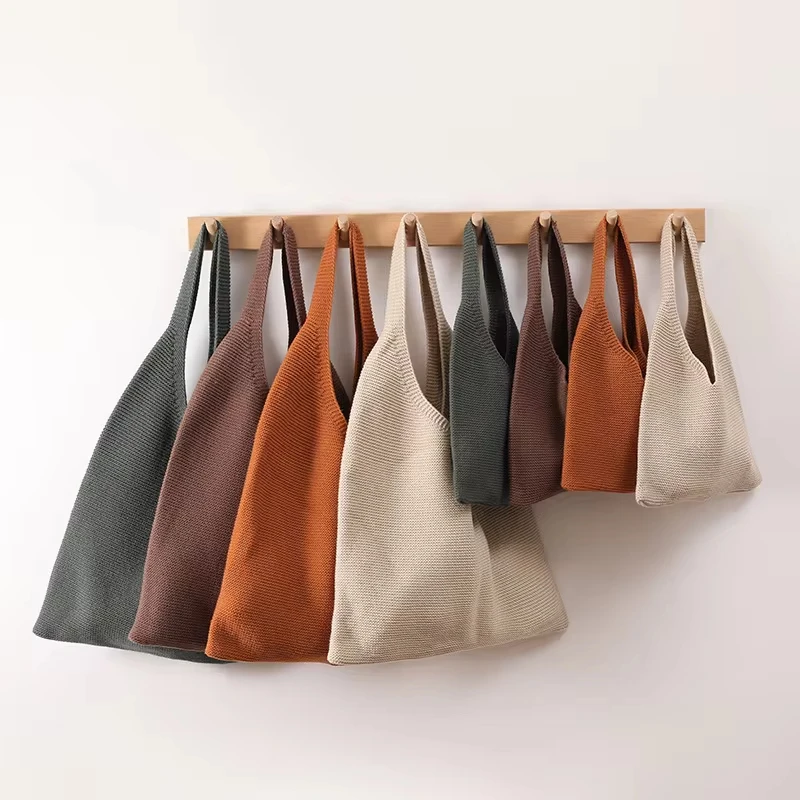 Borsa a treccia lavorata a maglia di lana all'uncinetto inverno coreano Fashion Art Chic autunno e inverno borse a tracolla Tote Bags per le donne 2022