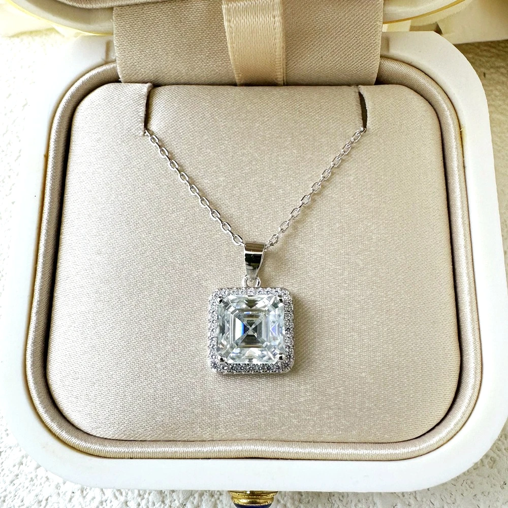 MooSuun 2.5ct Asscher Cut Moissanite Diamond Necklace for Women Men S925 Sterling Silver Wedding Jewelry Engagement Gift GRA