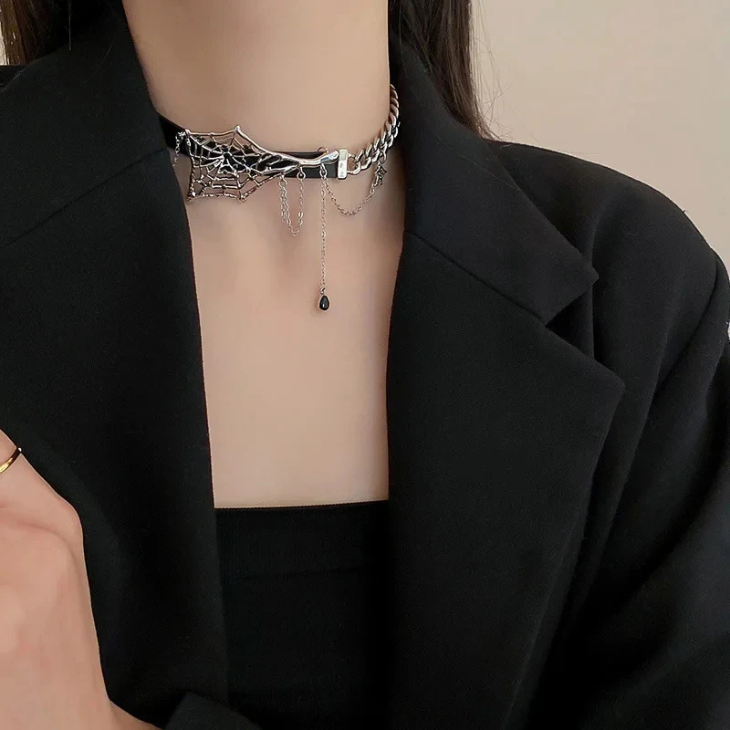 Modern Jewelry Chain Tassle Black PU Necklace For Women Accessories 2024 New Trend Asymmetrical Spider Wed Choker Party Gift