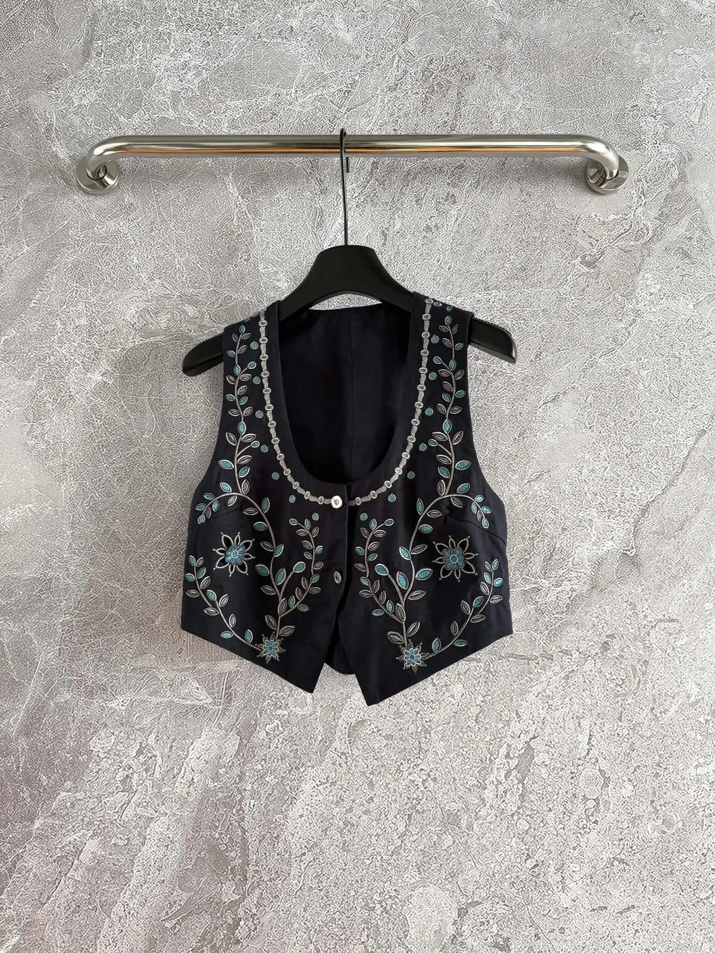 Ensemble gilet en lin brodé lourd de Style bohème pour femmes + Mini jupe taille haute