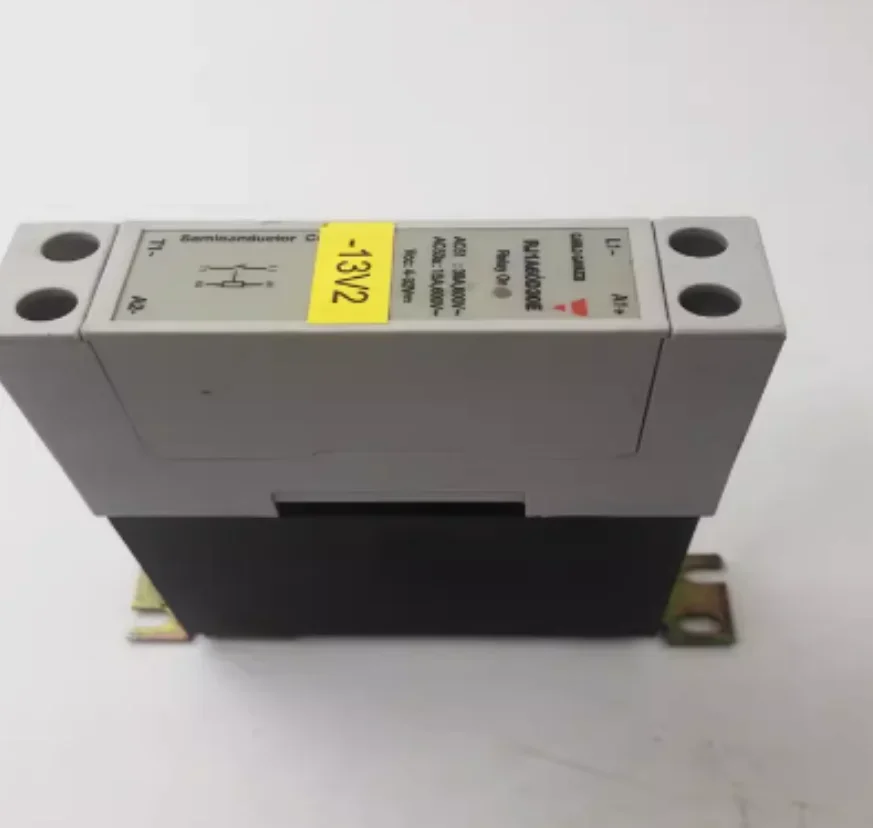 

New original Carlo RJ1A60D30E RJ1A60D30EV RJ1A60D20U phase solid state relay