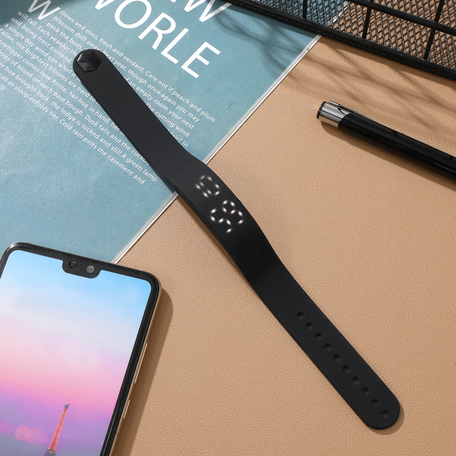 

Smart Fitness LED Bracelet Water Resistant Silicone Sports Wristband Exercise Tracker Gift Step Counter for Running