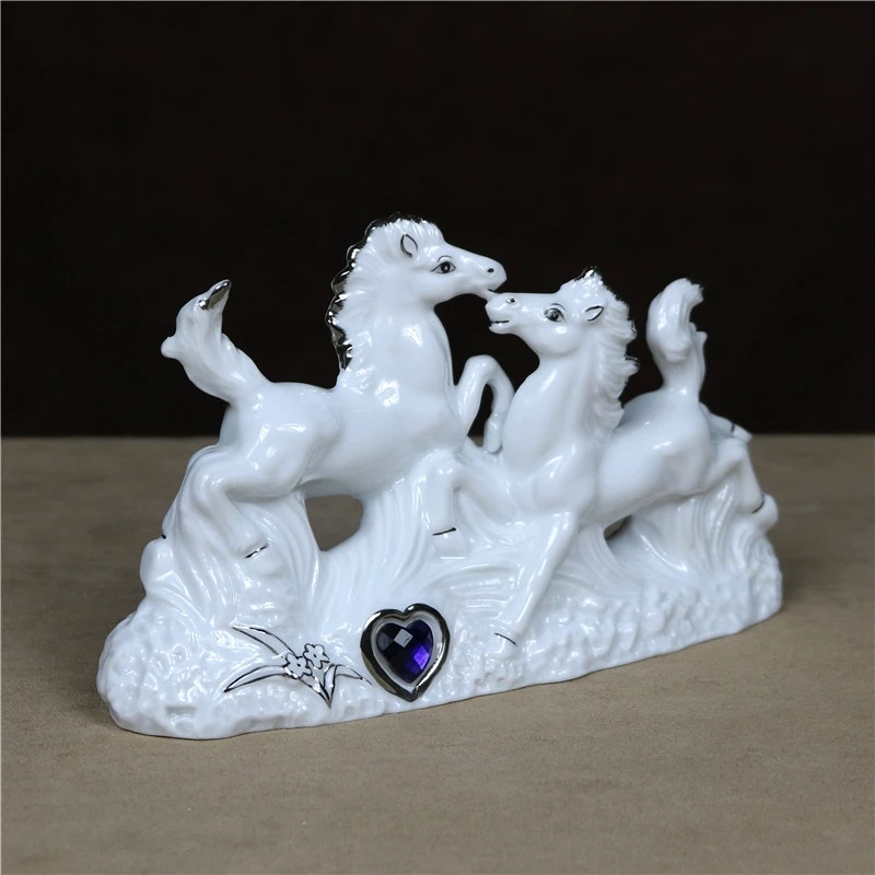 Imagem -02 - Escultura de Cavalo de Galope de Porcelana Pedras Preciosas para Amantes Miniatura de Pedras Preciosas Decoração de Casamento Presente do Dia dos Namorados Ornamento de Artesanato