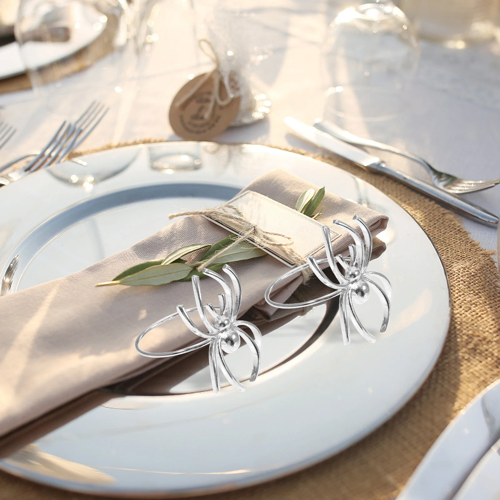

6Pcs Halloween Napkin Rings Fine Texture Exquisite Spider Design Home Office Hotels Bars Cafes Stores Decorative Silver