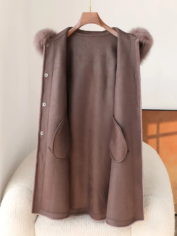 تخفيضات على نموذج جديد لمعطف نسائي من جلد الغنم 2025 مع ياقة فرو ثعلب بغطاء للرأس ومزيج من الصوف والفراء