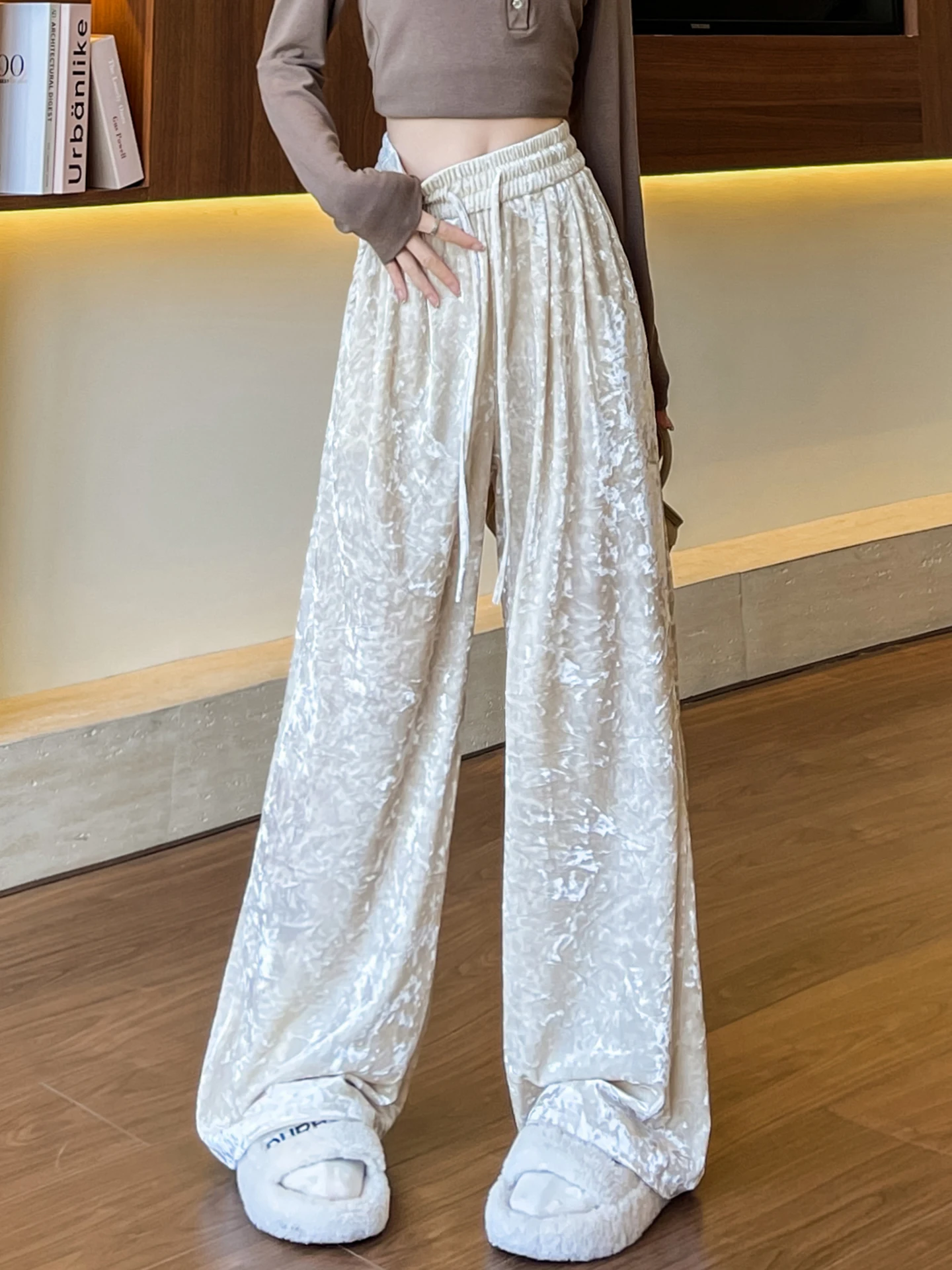 

Женские широкие брюки Ele Gold Velvet с высокой талией, свободные, прямые, повседневные, струящиеся, весна 2026