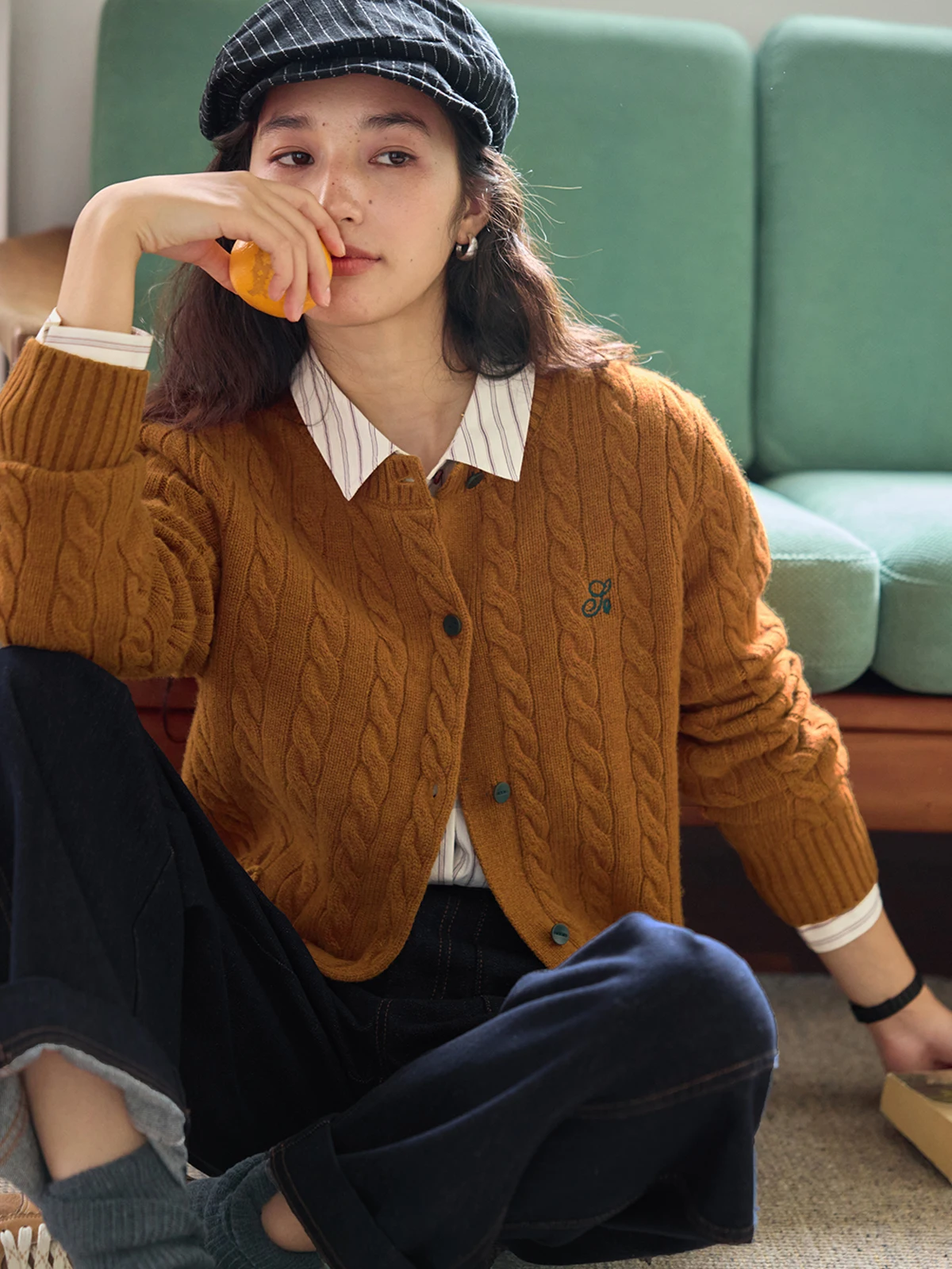 

Женский вязаный кардиган Solighter 00 из шерсти с вышивкой, осенняя новинка, ретро-стиль, круглый вырез, прямой крой, длинный рукав