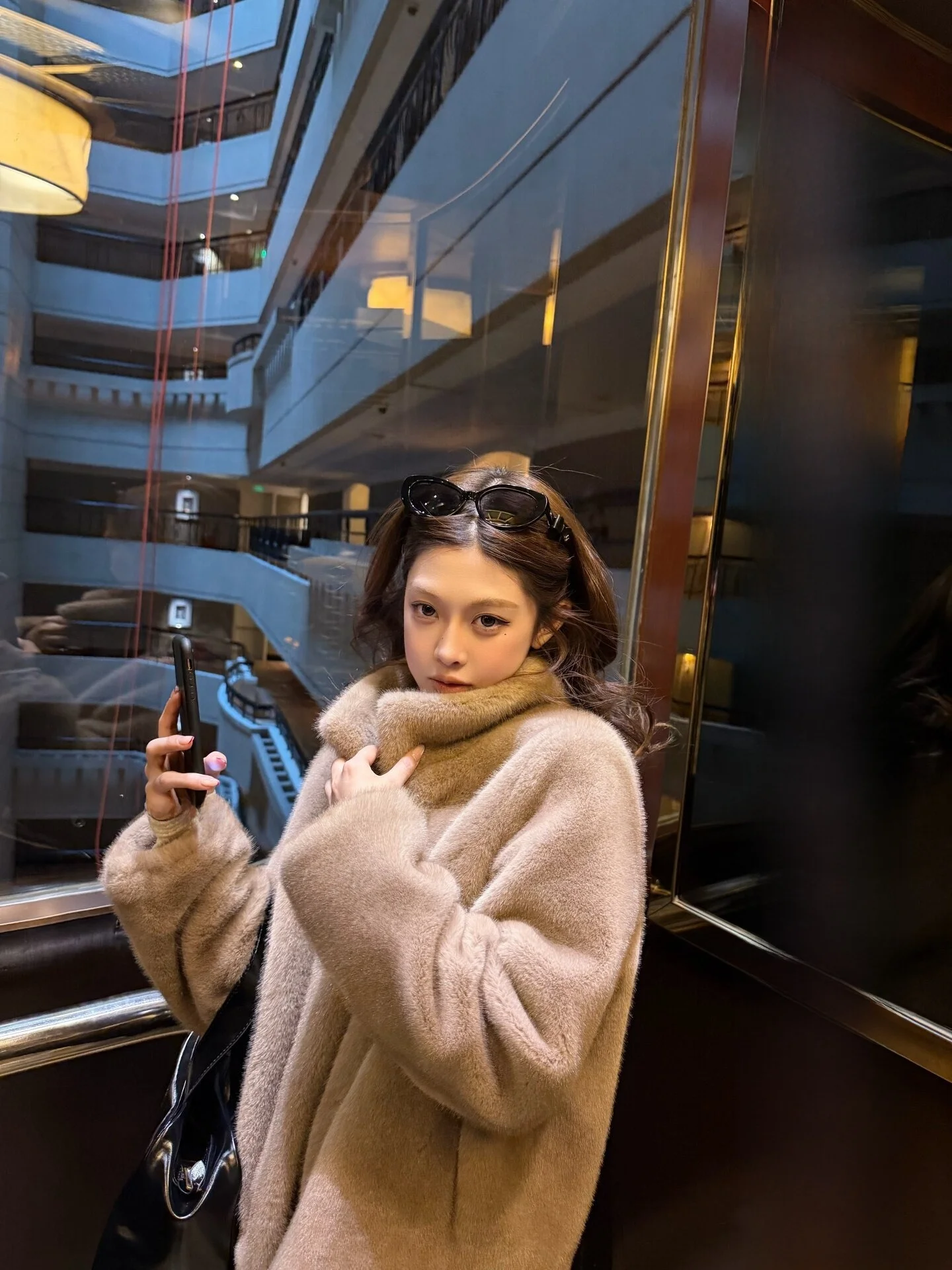 

ato Hero Twilight ort Fur Jaet Женское зимнее пальто с имитацией норки или Plu с воротником-стойкой, экологически чистое кожаное пальто