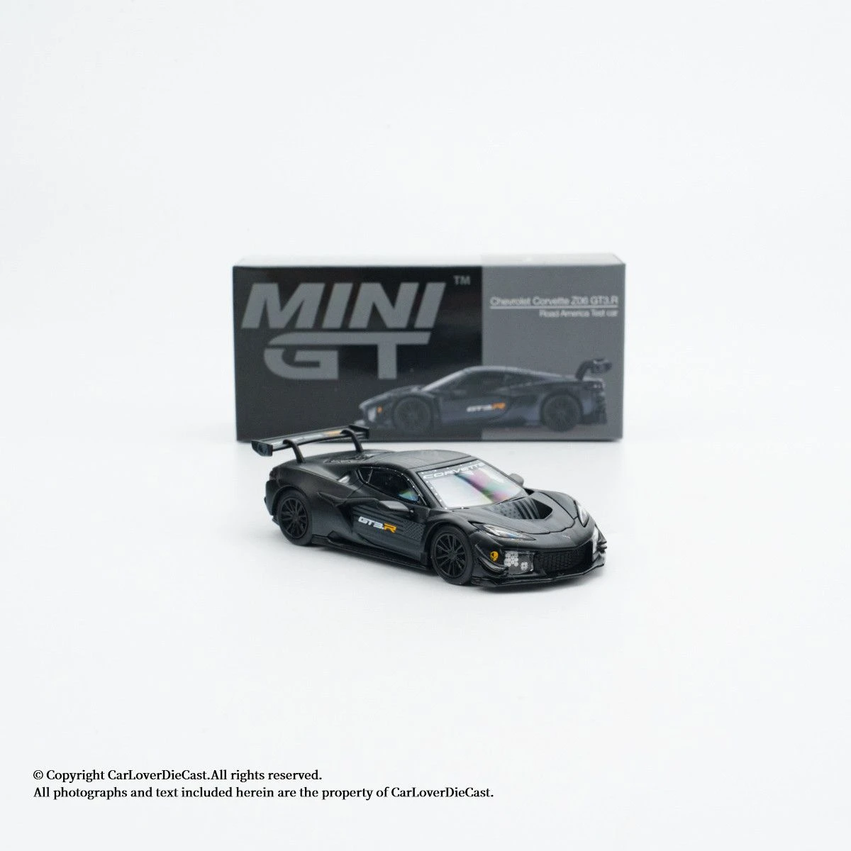 MINIGT 1:64 Chevrolet Corvette Z06 GT3.R Road America Test car, modelo de carro em liga metálica, colecionável, para presente.