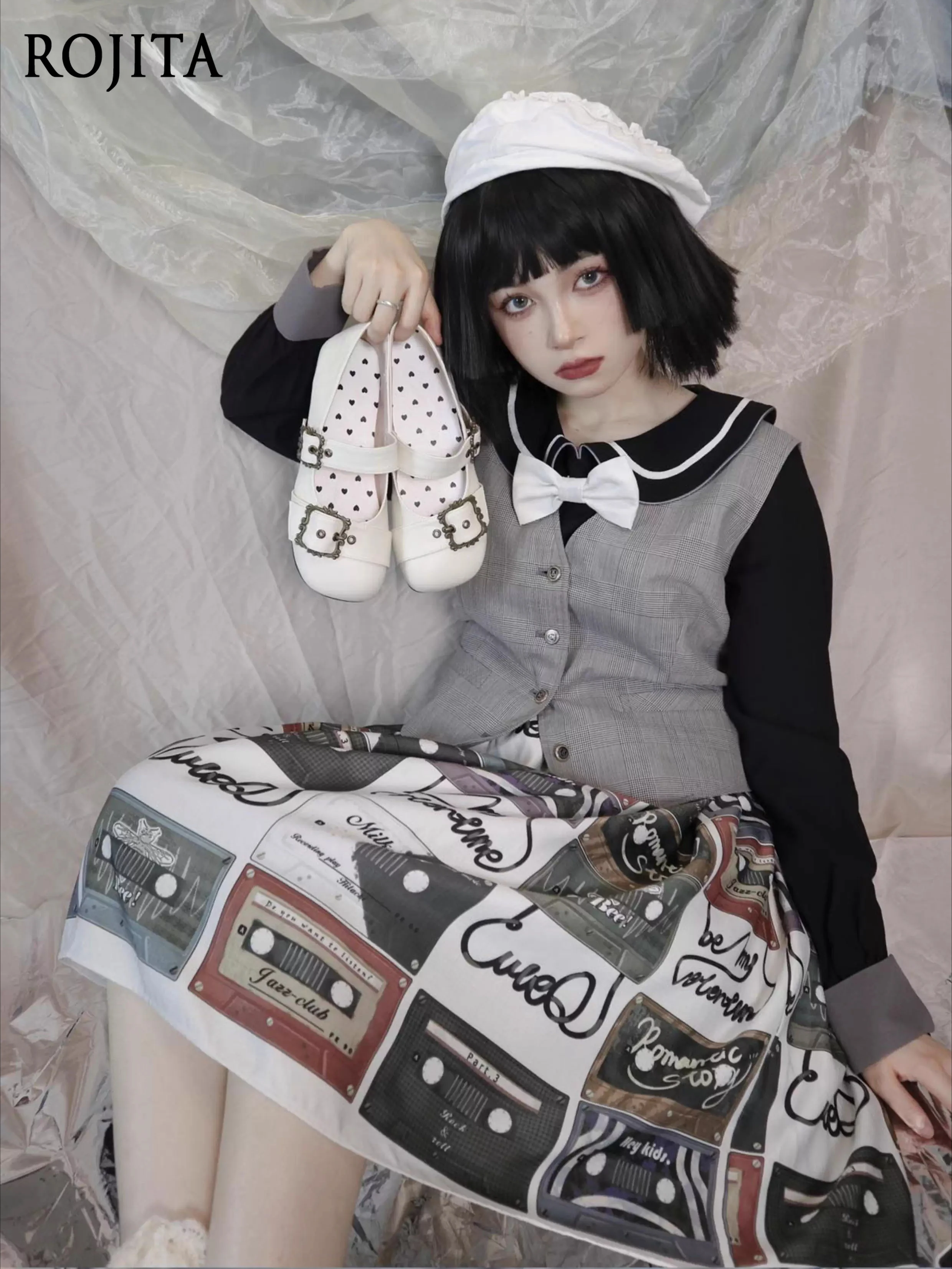 

Туфли Мэри Джейн с пряжкой в рамке, женские элегантные туфли в стиле ретро на мягкой подошве на низком каблуке, осень 2023, однотонные кожаные туфли на низком каблуке